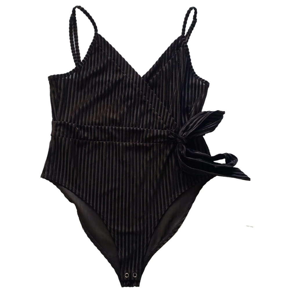 Cute Forever 21 velvet stripe bodysuit